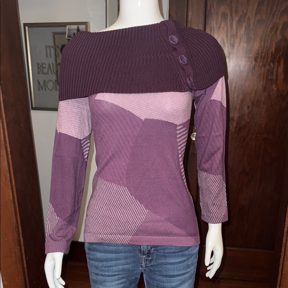 NWT Northern reflections size small Women's Purple Sweater with Button Detail